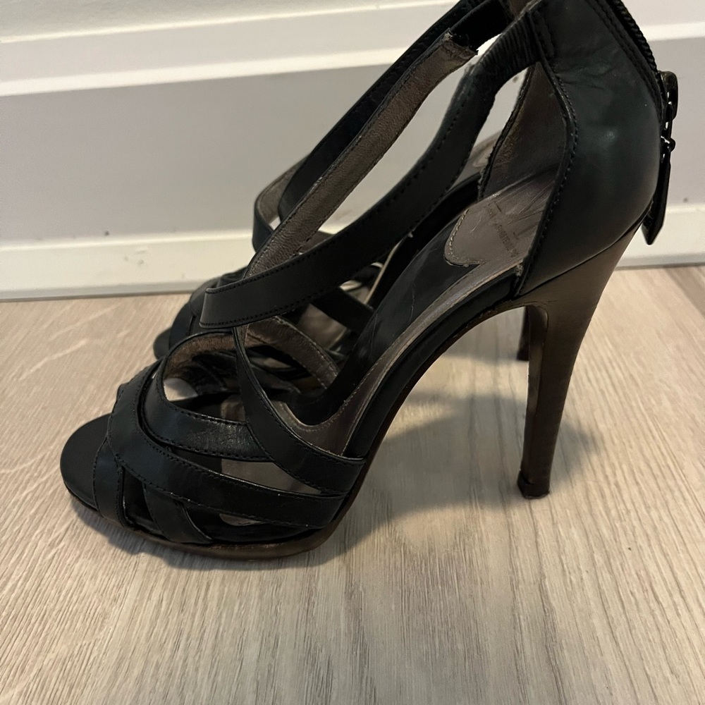DVF Black Leather Strappy Heels 6M